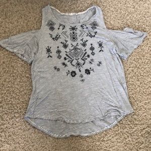 Black and white open shoulder top